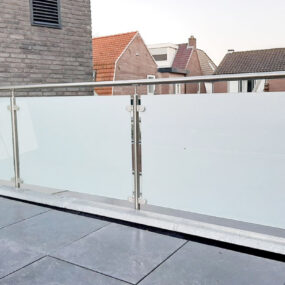 Glazen balustrade op maat