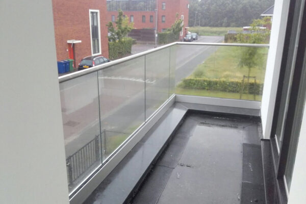 Glazen balustrade Rouveen